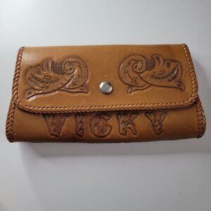 Leather Wallet Etched Vicky Brown Flowers Bird Snap Stitched Edge 9 Inches Wide‎